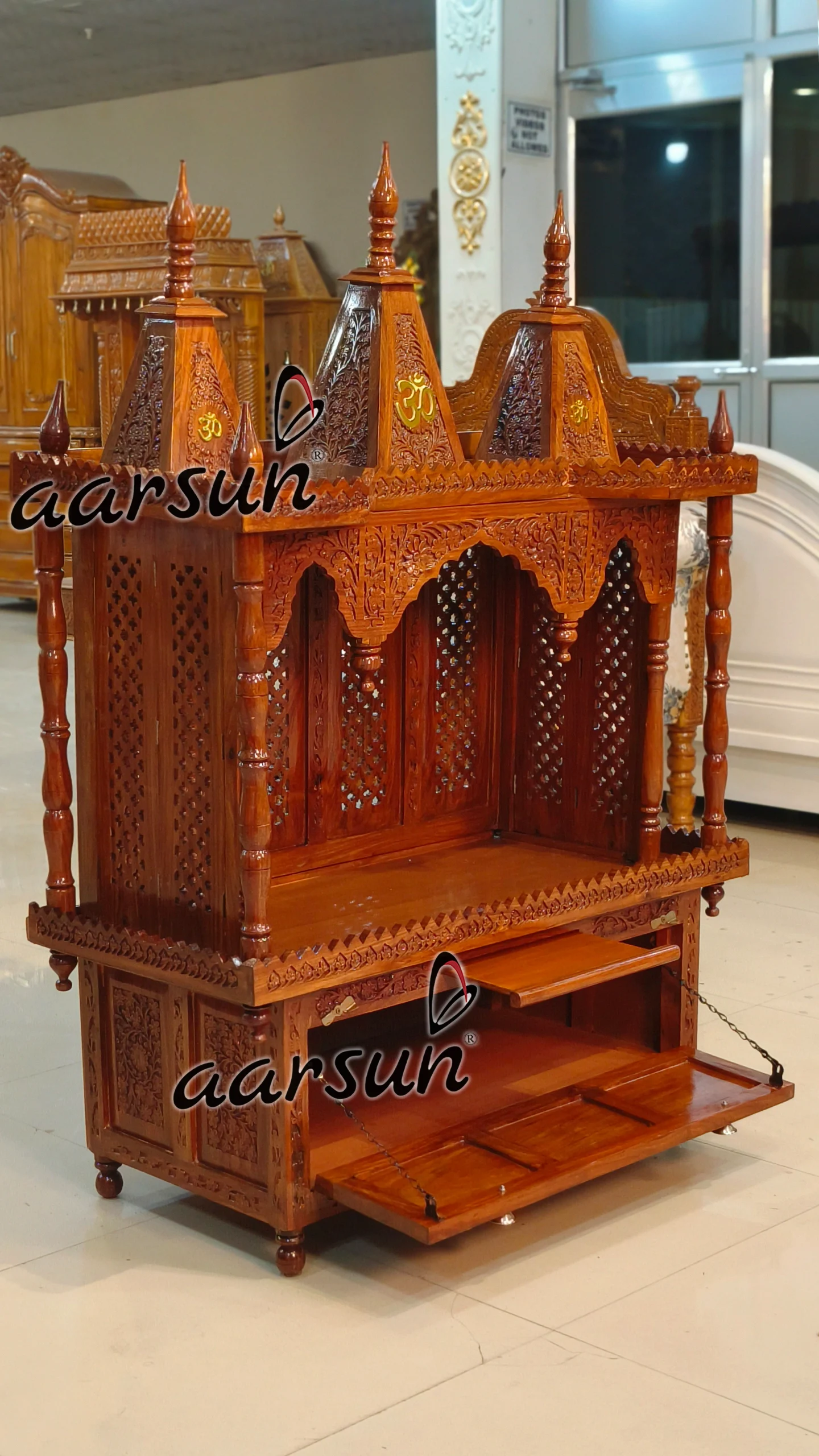 Folding Wooden Temple in Natural Polish View 9