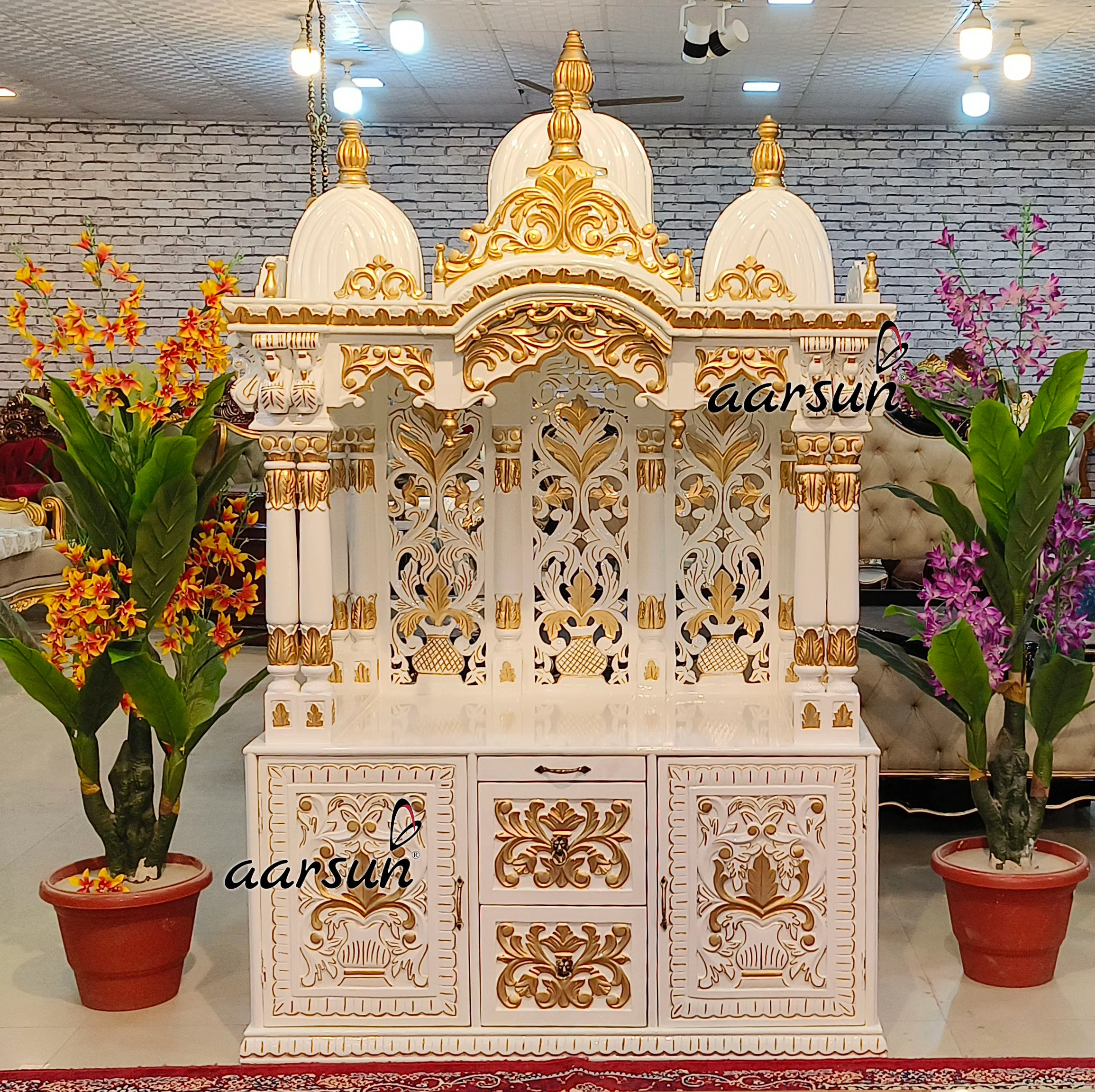 Luxurious White Temple in Teak View 2